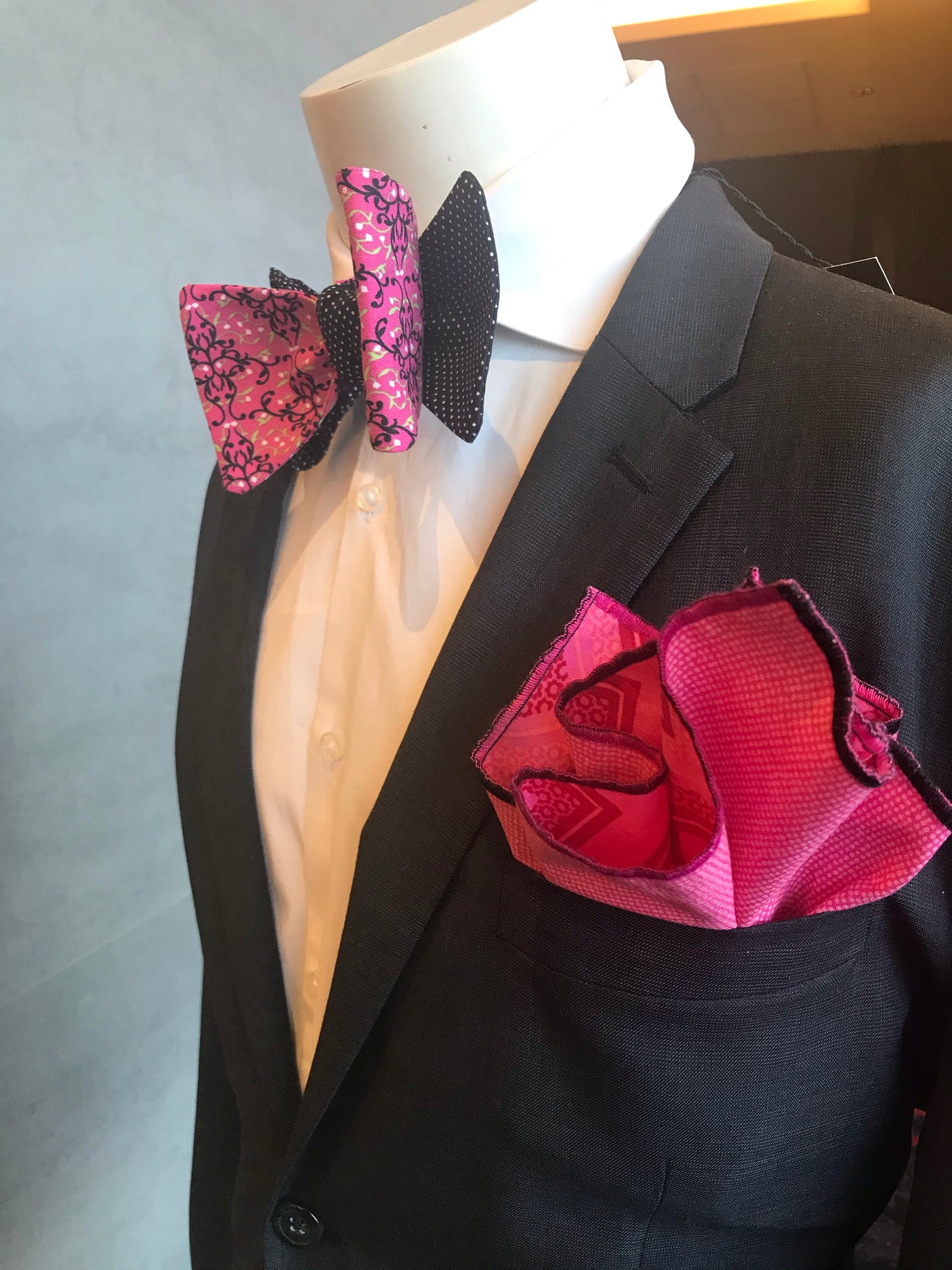 PINK AND BLACK PRINT HANDMADE BOWTIE